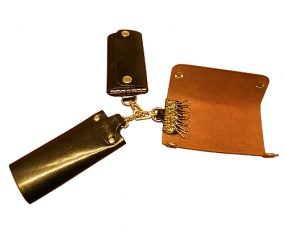 Фото: Чехол для своих ключей из кожи.